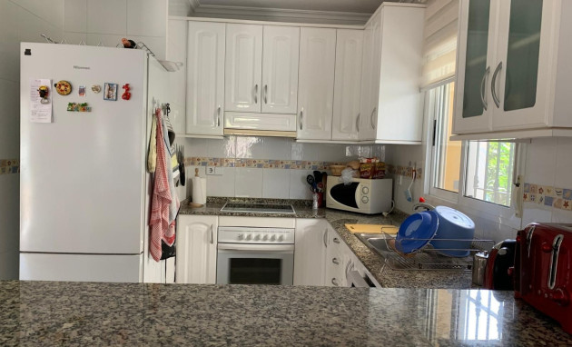 Herverkoop - Detached House / Villa - Guardamar del Segura - EL RASO