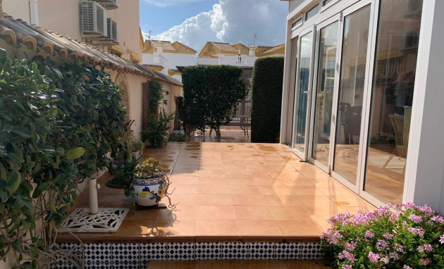 Herverkoop - Detached House / Villa - Guardamar del Segura - EL RASO