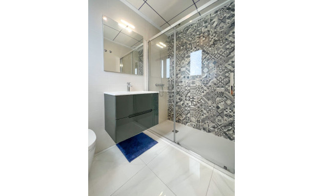 Herverkoop - Herenhuis - Bigastro