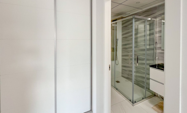 Herverkoop - Herenhuis - Bigastro