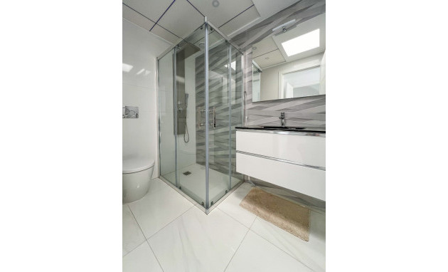 Herverkoop - Herenhuis - Bigastro