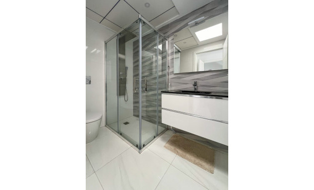 Herverkoop - Herenhuis - Bigastro