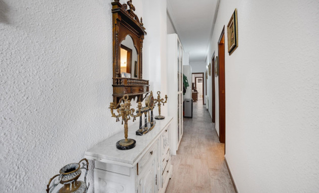 Resale - Apartment - Torrevieja - torrevieja