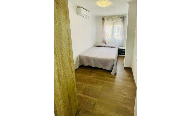 Herverkoop - Apartment - Torrevieja - Playa de los Naufragos