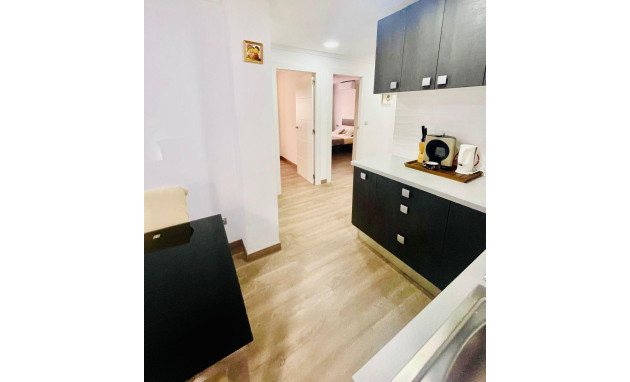 Herverkoop - Apartment - Torrevieja - Playa de los Naufragos