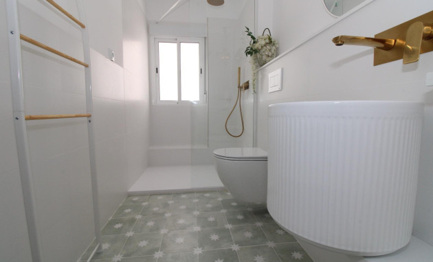 Herverkoop - Penthouse - Lo Pagan - LA PUNTICA