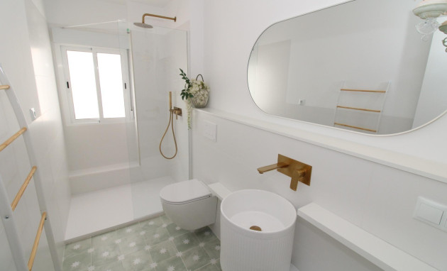 Herverkoop - Penthouse - Lo Pagan - LA PUNTICA