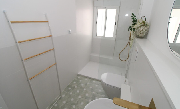 Herverkoop - Penthouse - Lo Pagan - LA PUNTICA