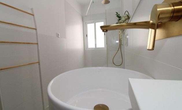 Herverkoop - Penthouse - Lo Pagan - LA PUNTICA