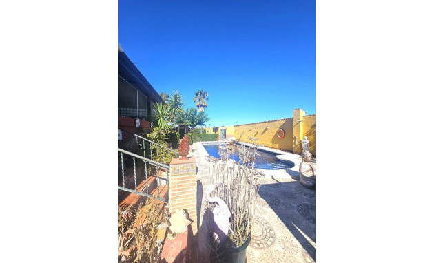 Herverkoop - Villa - Dolores - Comunidad valenciana