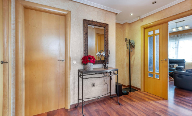 Herverkoop - Semi - Torrevieja - Aguas Nuevas