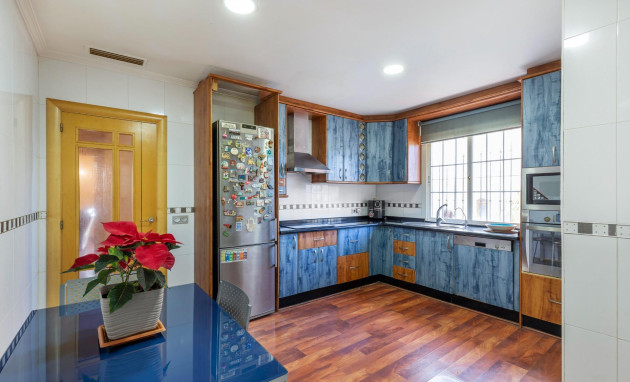 Herverkoop - Semi - Torrevieja - Aguas Nuevas