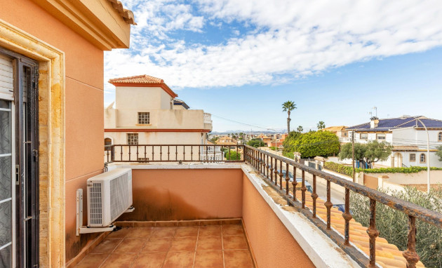 Herverkoop - Semi - Torrevieja - Aguas Nuevas