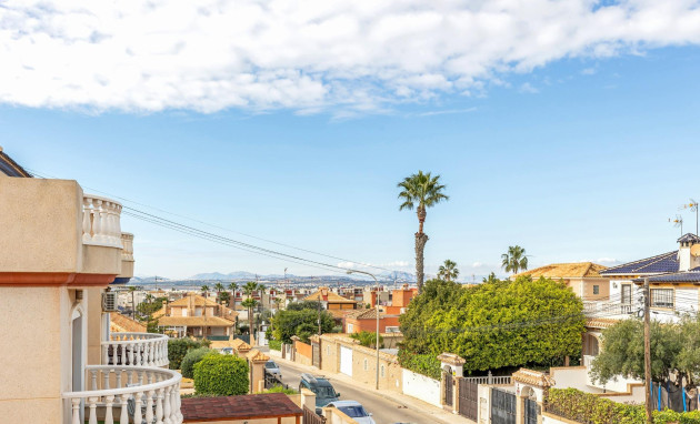 Herverkoop - Semi - Torrevieja - Aguas Nuevas