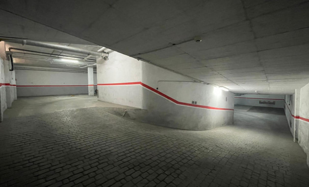 Herverkoop - Parking - Torrevieja - Playa del cura