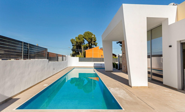 Obra nueva - Villa - Torrevieja - Los Balcones - Los Altos del Edén