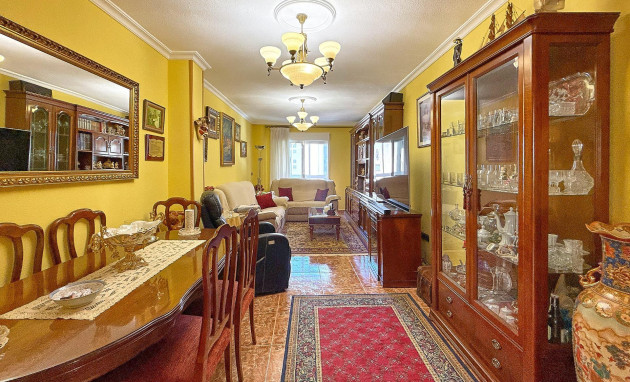 Herverkoop - Flat - Torrevieja - Playa del cura