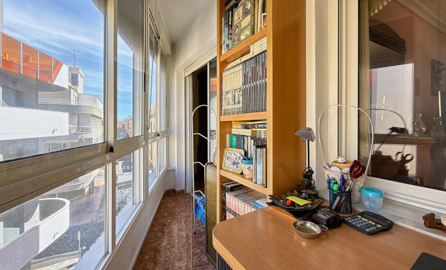 Herverkoop - Flat - Torrevieja - Playa del cura