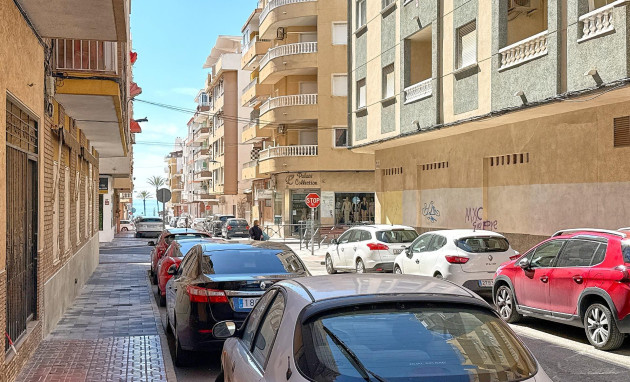 Herverkoop - Flat - Torrevieja - Playa del cura