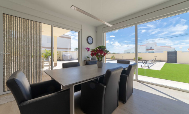 Herverkoop - Detached Villa - Torreta Florida