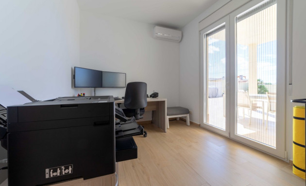 Herverkoop - Detached Villa - Torreta Florida