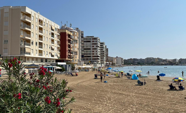 Herverkoop - 1. Apartment / flat - Torrevieja