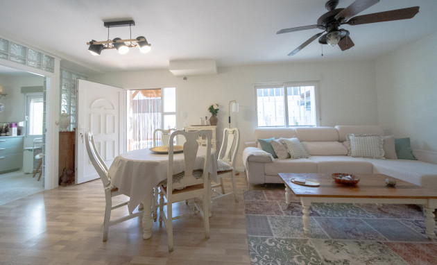 Revente - Villa - Torrevieja - Los balcones