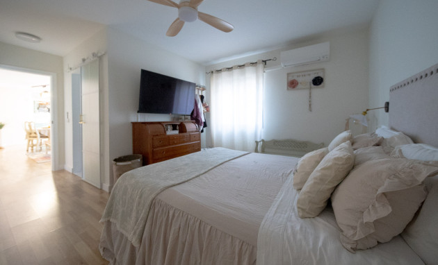 Revente - Villa - Torrevieja - Los balcones