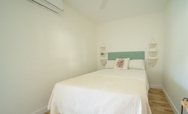 Revente - Villa - Torrevieja - Los balcones