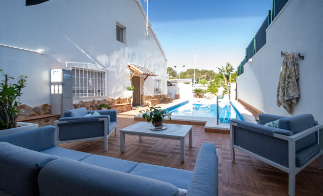 Revente - Villa - Torrevieja - Los balcones