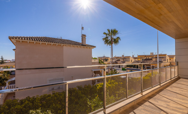Herverkoop - Villa - Orihuela Costa - La Zenia