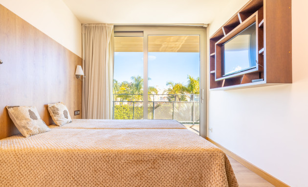 Herverkoop - Villa - Orihuela Costa - La Zenia