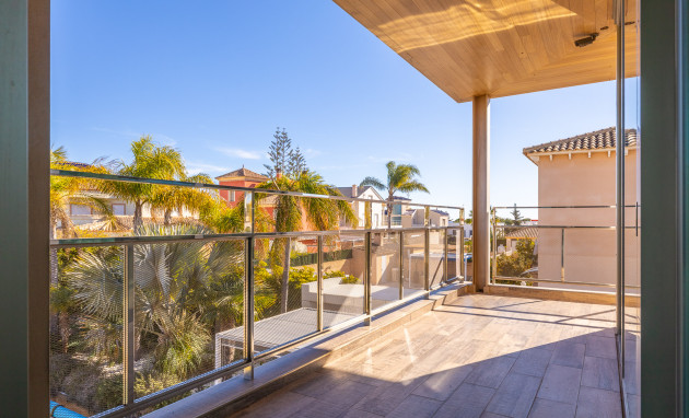 Herverkoop - Villa - Orihuela Costa - La Zenia