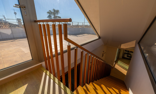 Herverkoop - Villa - Orihuela Costa - La Zenia