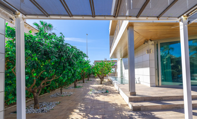 Herverkoop - Villa - Orihuela Costa - La Zenia