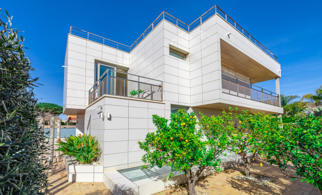 Herverkoop - Villa - Orihuela Costa - La Zenia