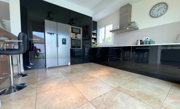 Resale - Villa - San Fulgencio