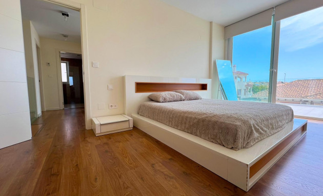 Resale - Villa - San Fulgencio