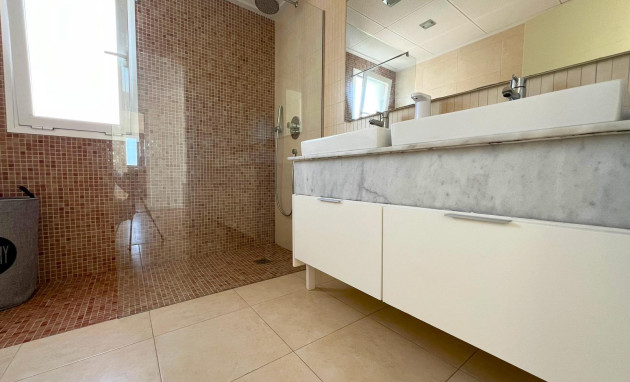 Resale - Villa - San Fulgencio