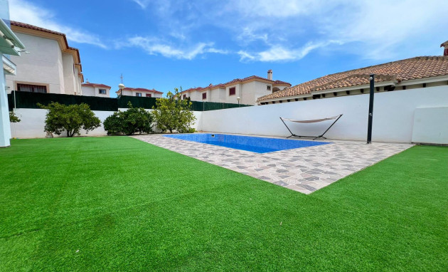 Resale - Villa - San Fulgencio
