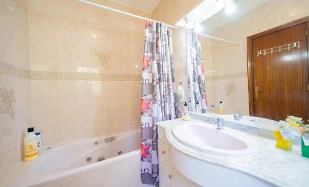 Herverkoop - Villa - Orihuela Costa - Las Filipinas