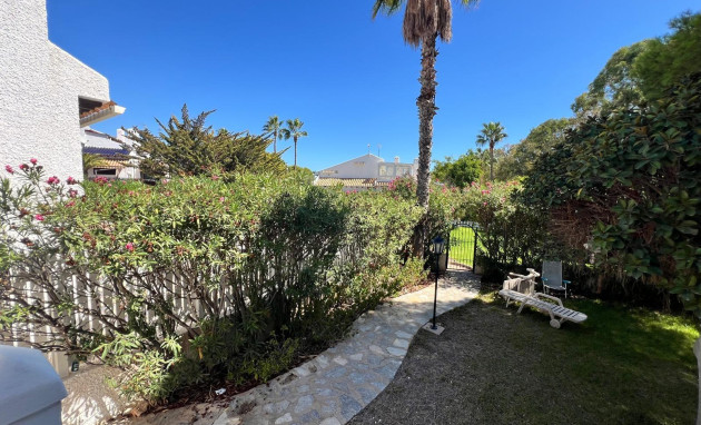 Herverkoop - Villa - Orihuela Costa - Playa Flamenca Norte