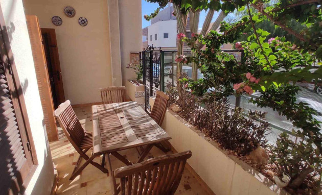 Herverkoop - Apartment - Torrevieja - Estacion de autobuses