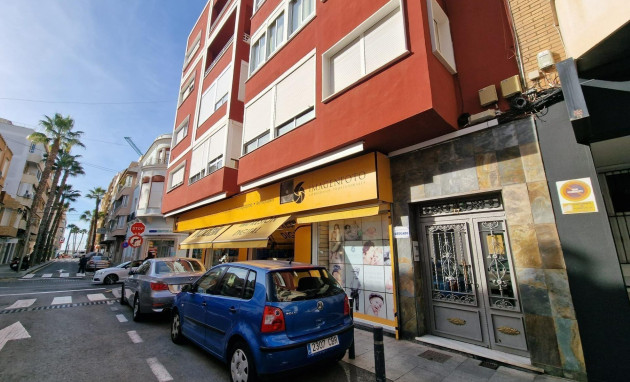 Herverkoop - Apartment - Torrevieja - Estacion de autobuses