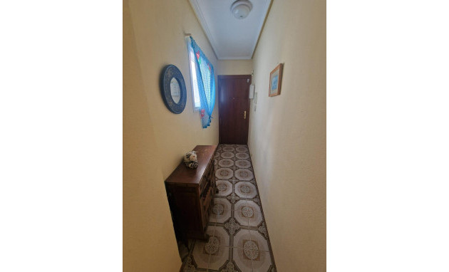 Herverkoop - Apartment - Torrevieja - Estacion de autobuses