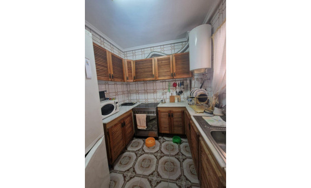 Herverkoop - Apartment - Torrevieja - Estacion de autobuses