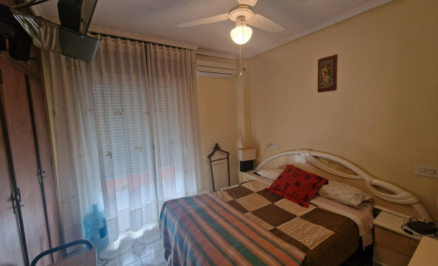 Herverkoop - Apartment - Torrevieja - Estacion de autobuses