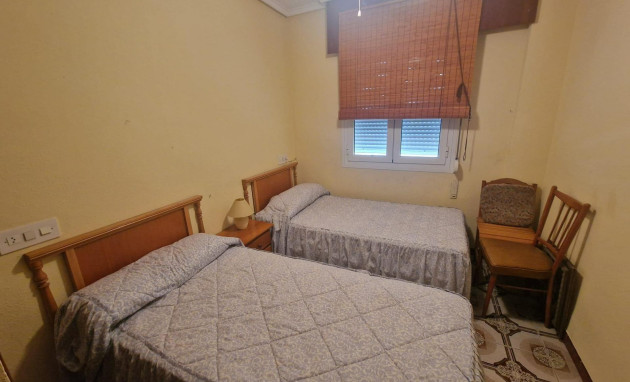 Herverkoop - Apartment - Torrevieja - Estacion de autobuses