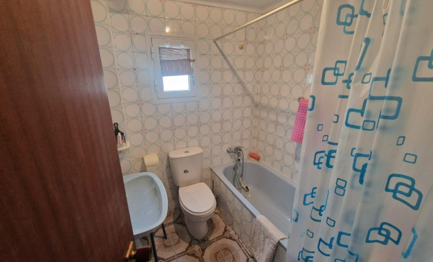 Herverkoop - Apartment - Torrevieja - Estacion de autobuses