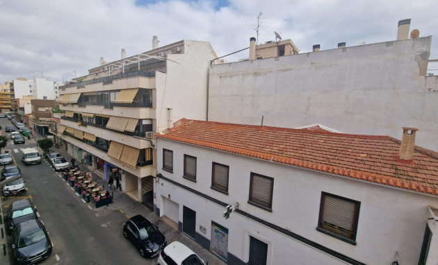 Herverkoop - Apartment - Torrevieja - Estacion de autobuses